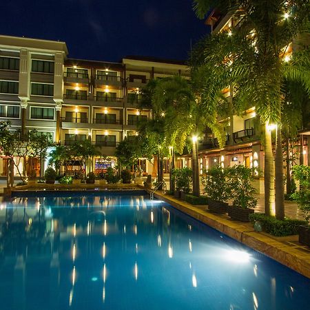Royal Empire Premium Hotel Siem Reap Exteriör bild