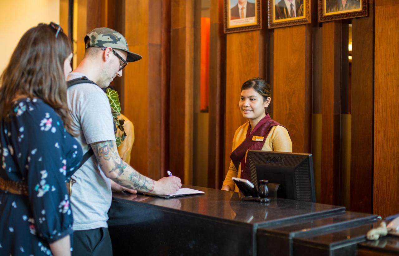 Royal Empire Premium Hotel Siem Reap Exteriör bild