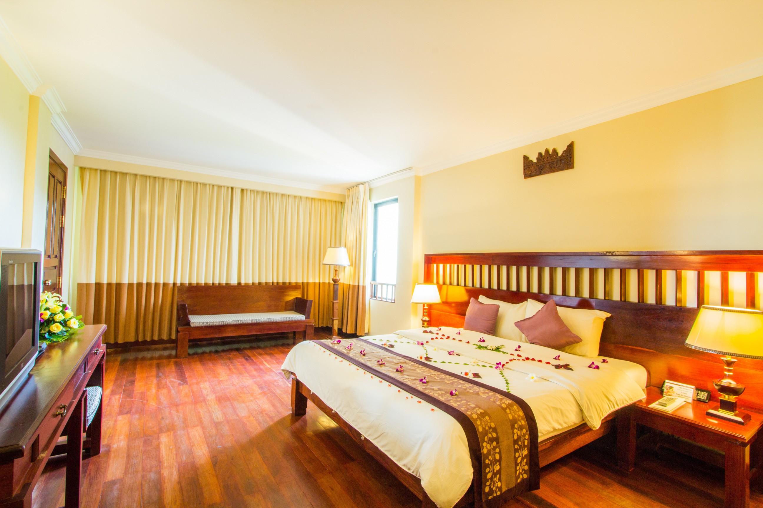 Royal Empire Premium Hotel Siem Reap Exteriör bild