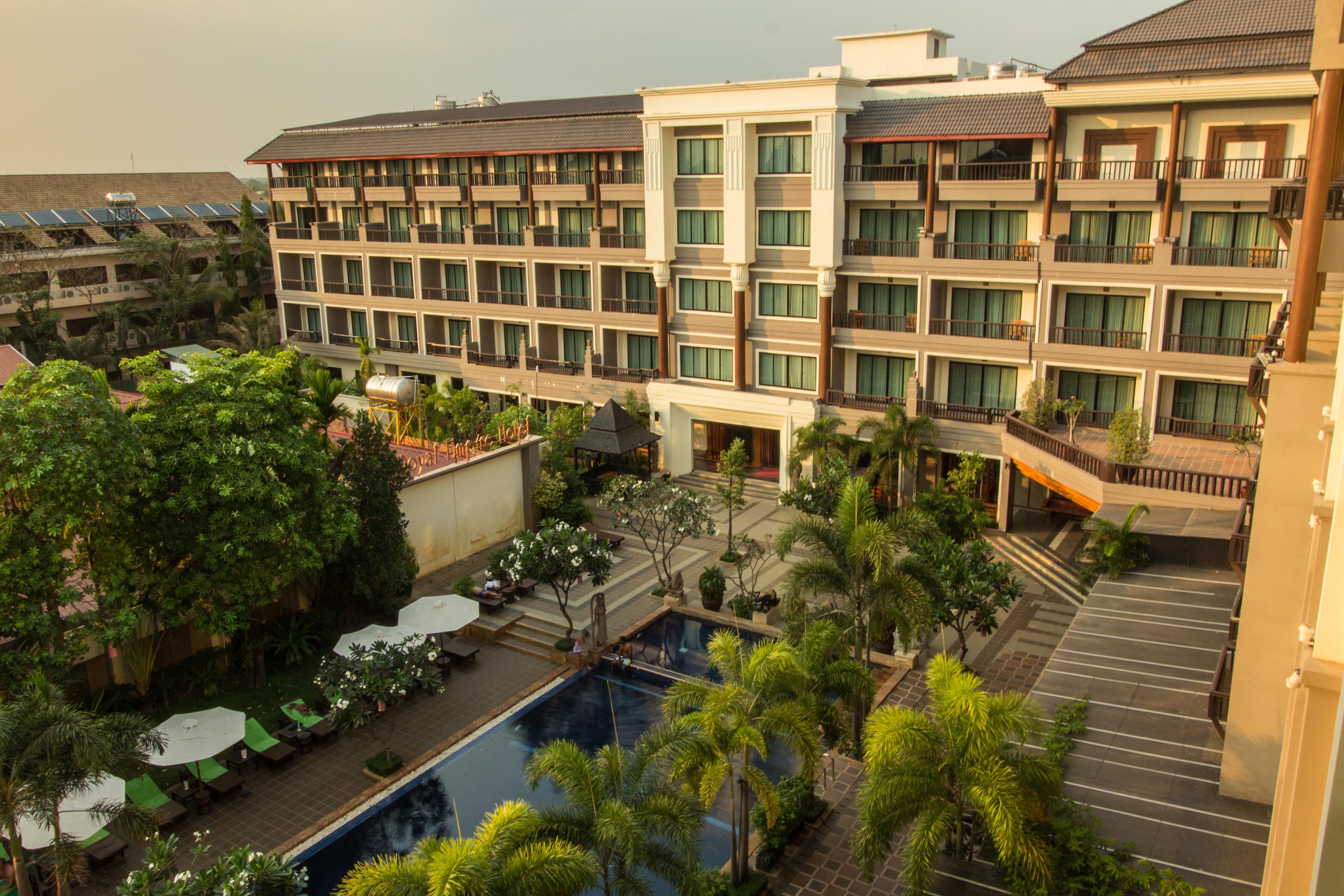 Royal Empire Premium Hotel Siem Reap Exteriör bild